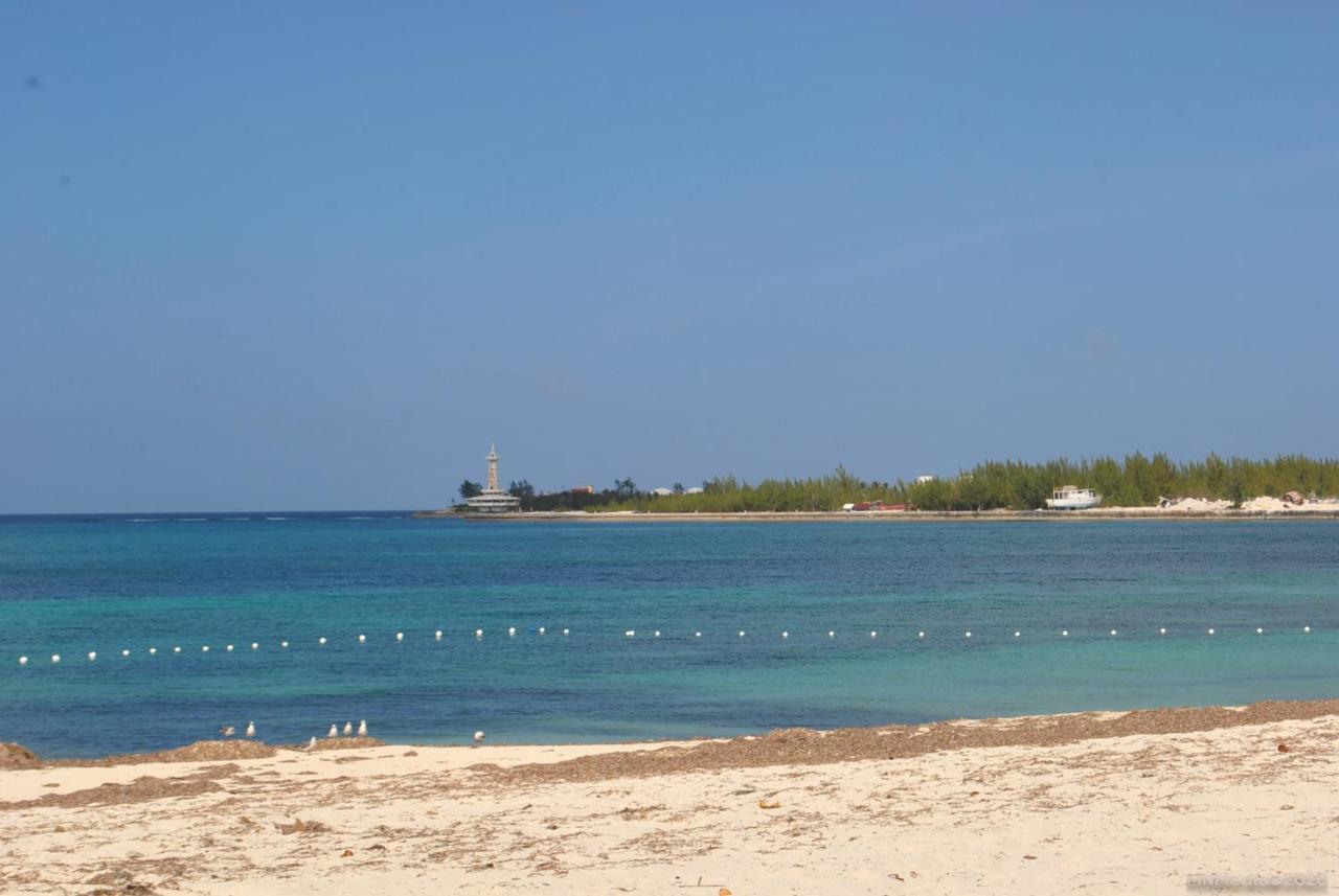 Tropical Hideaway Lägenhet Nassau Exteriör bild