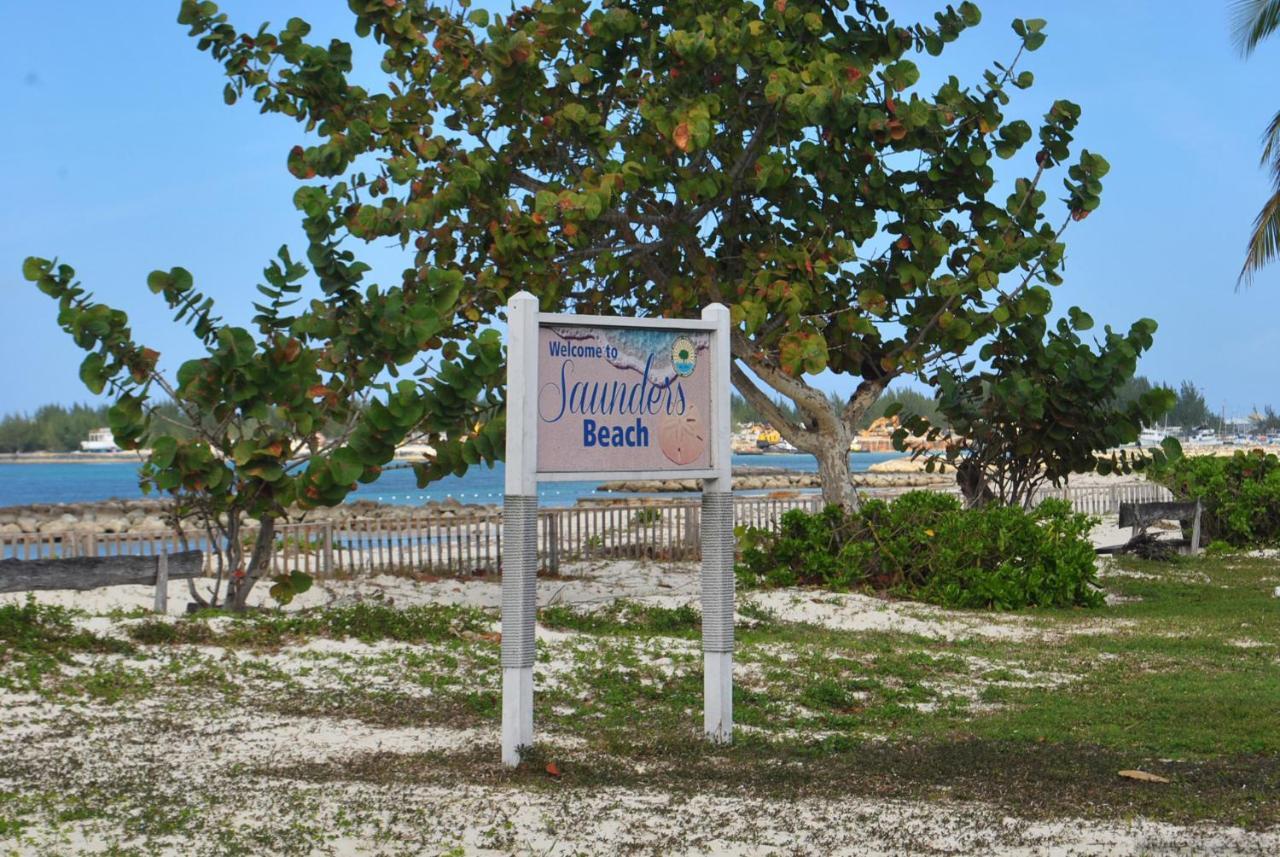 Tropical Hideaway Lägenhet Nassau Exteriör bild